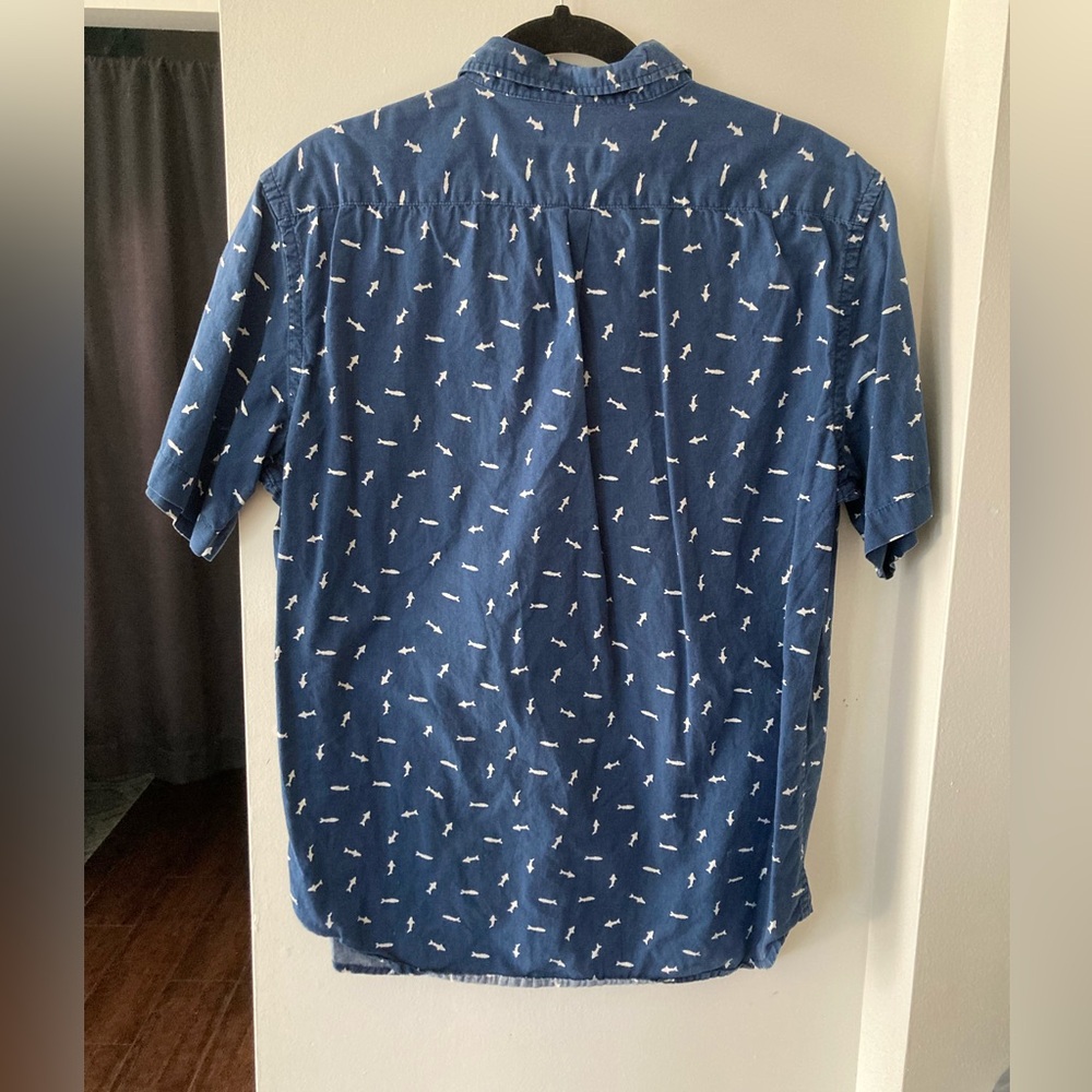 Mens button up - Picture 3 of 3